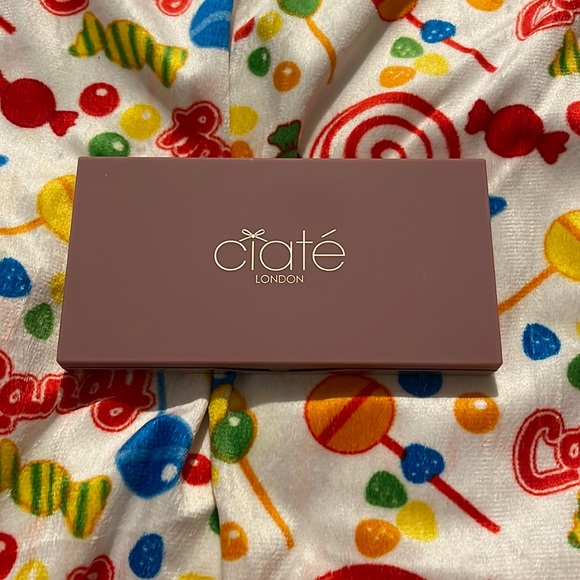 Ciate London eyeshadow - Picture 1 of 2